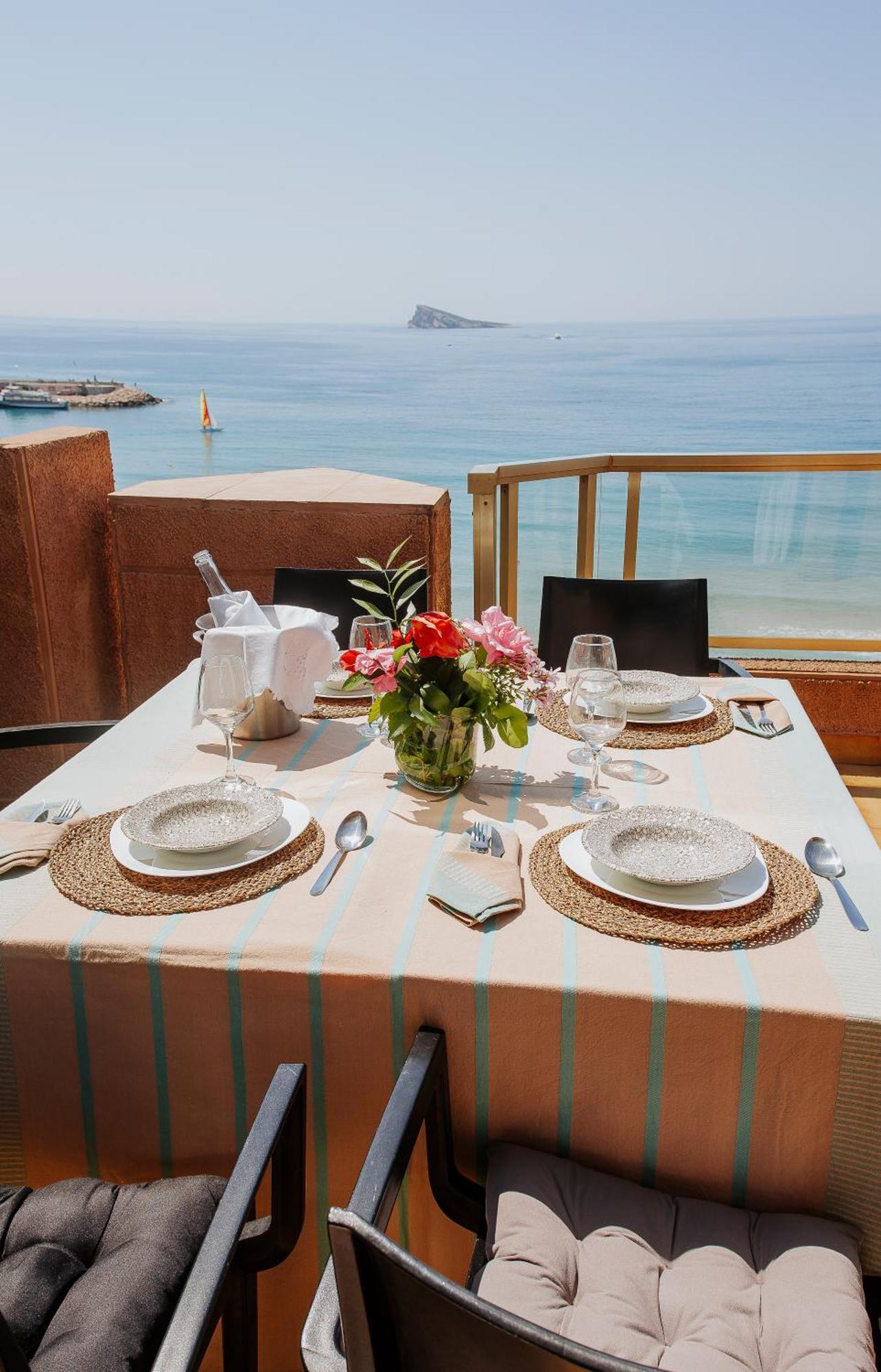 See The Sea - Mirando Al Mar & Aplus Apartamentos Benidorm Eksteriør billede